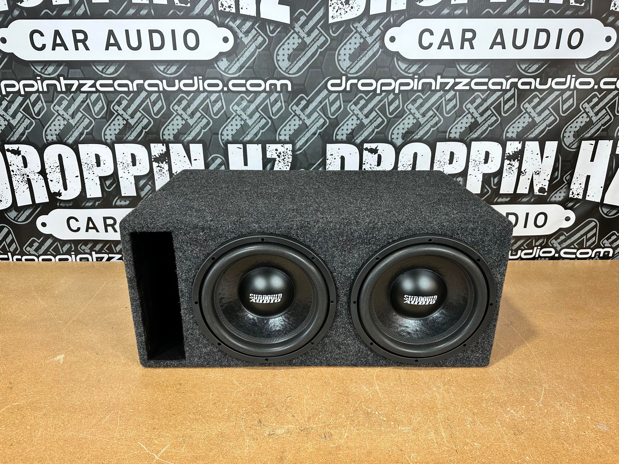 Sundown Audio Dual Ev4 12″ 1 ohm Loaded Enclosure 1000 Watt RMS Fashion