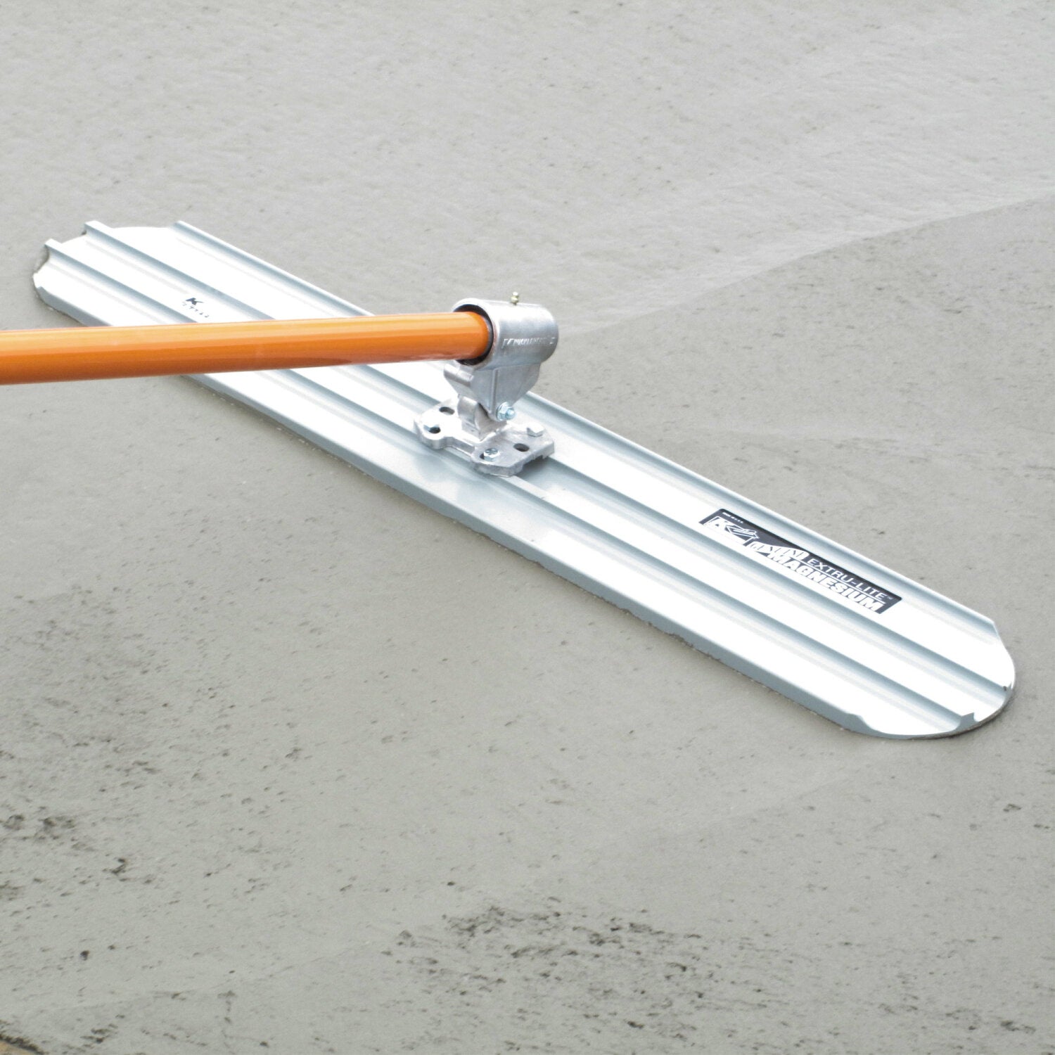 Kraft Tool CC743-01 45″ Round End Magnesium Bull Float Blade Online